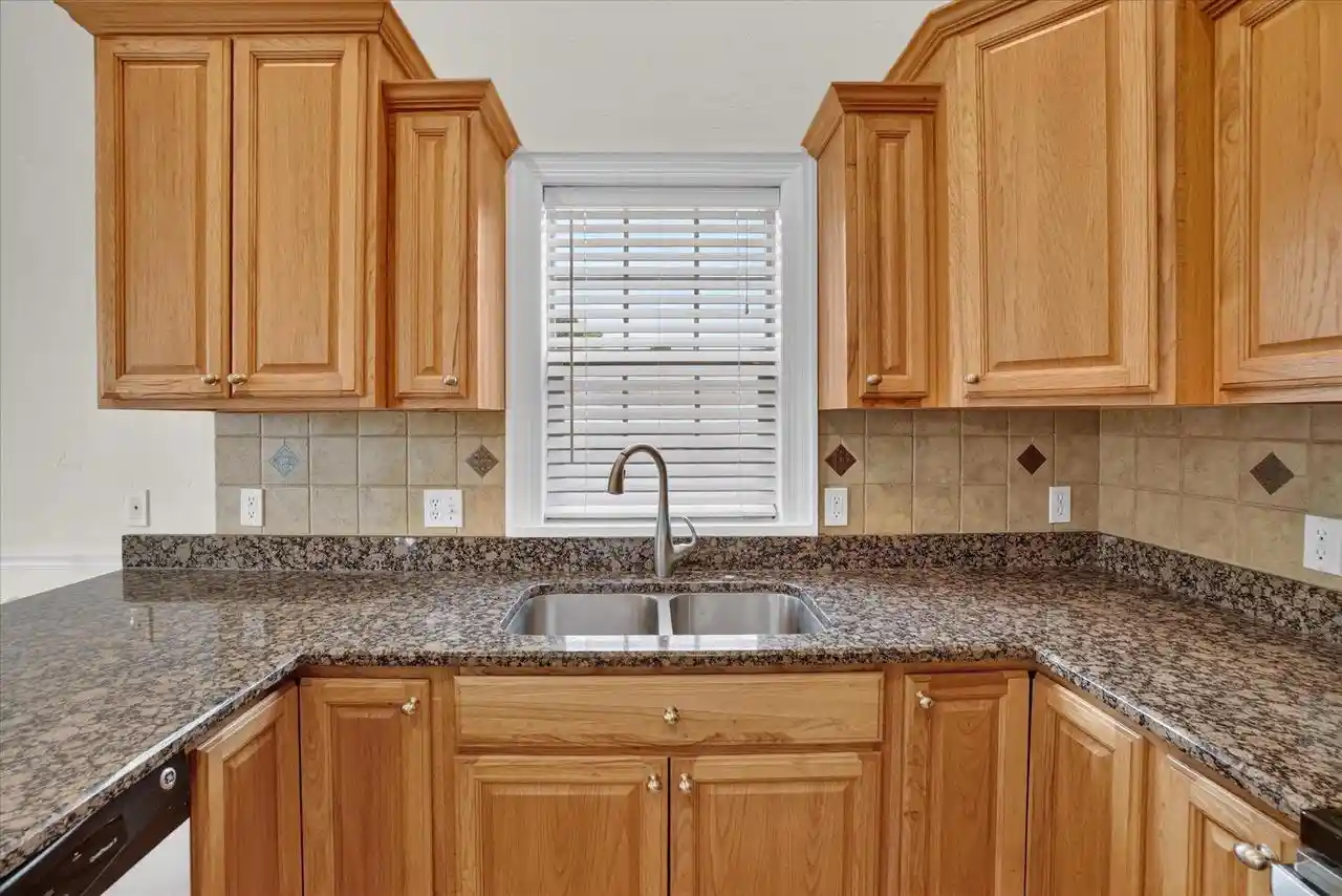 2nd image of 3321 Crabapple Ln Ln, Janesville, WI 53548