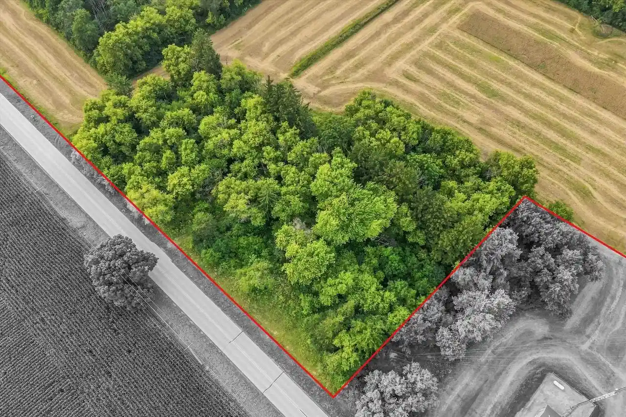 15th image of 2322 Rusco Dr Dr, West Bend, WI 53095 | MLS# 2030516
