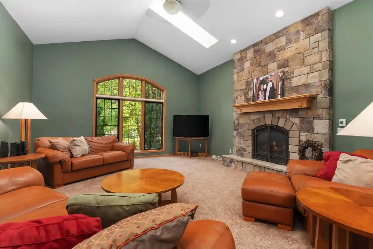 Photo 3 of Single family home for sale at 10 Vienna Circle Circle, Madison, WI 53718 | MLS# 2030502 | Listing updated on 2026-09-15