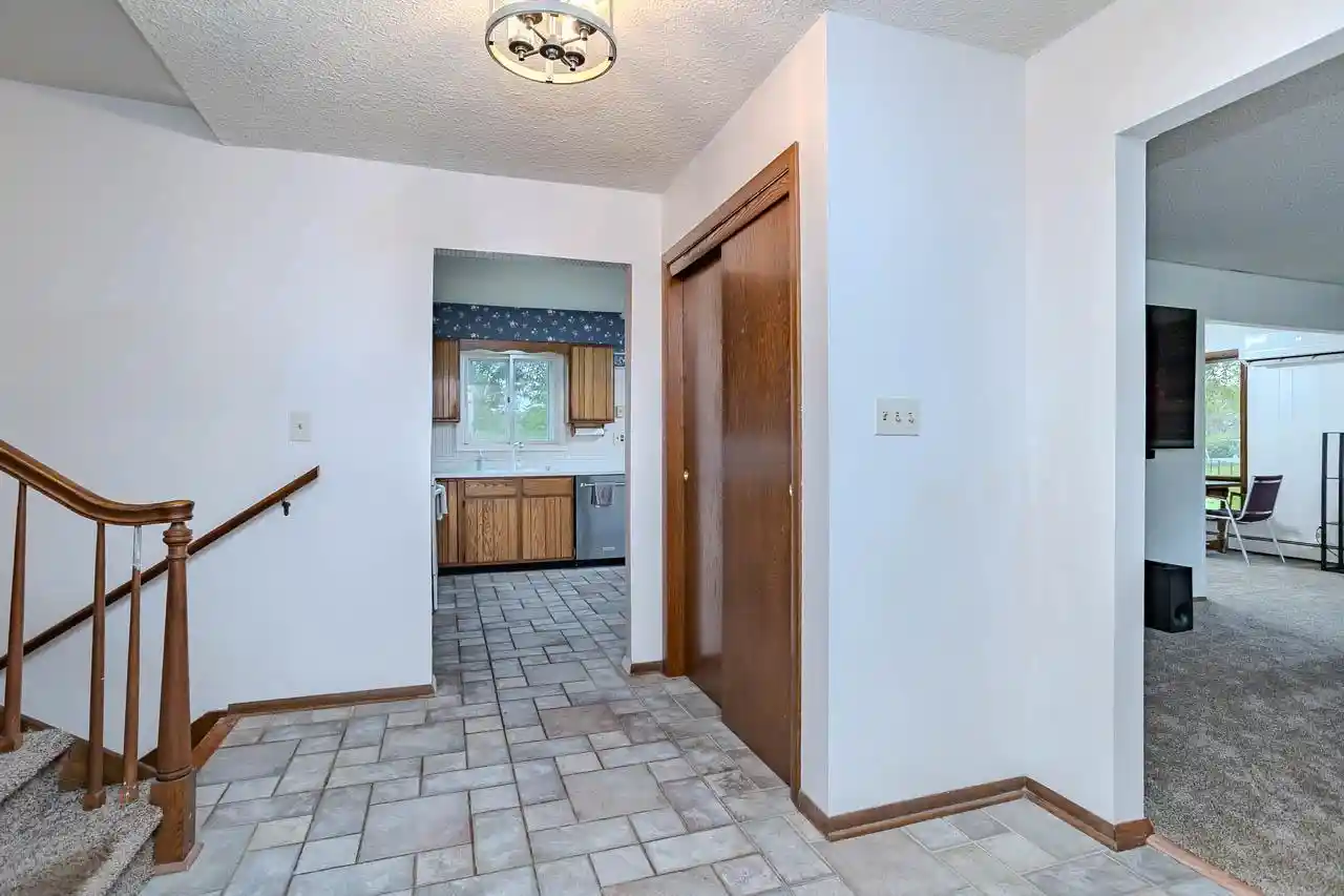 Photo 3 of Single family home for sale at 707 Country Club Road Road, Schofield, WI 54476 | MLS# 22603944 | Listing updated on 2026-09-15