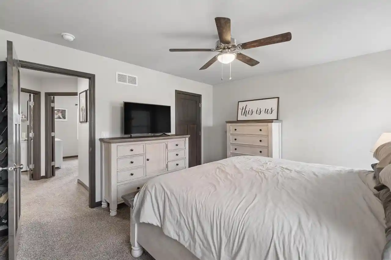 Photo 4 of Single family home for sale at 2406 Hendricks Avenue Avenue, Kaukauna, WI 54130 | MLS# 50331009 | Listing updated on 2026-08-17