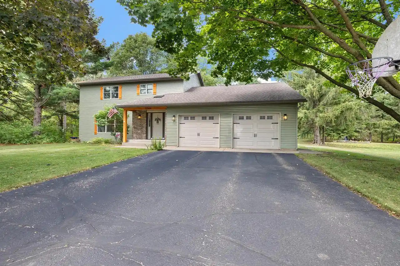 1st image of 225400 Indigo Dr Dr, Rib Mountain, WI 54401 | MLS# 22603948