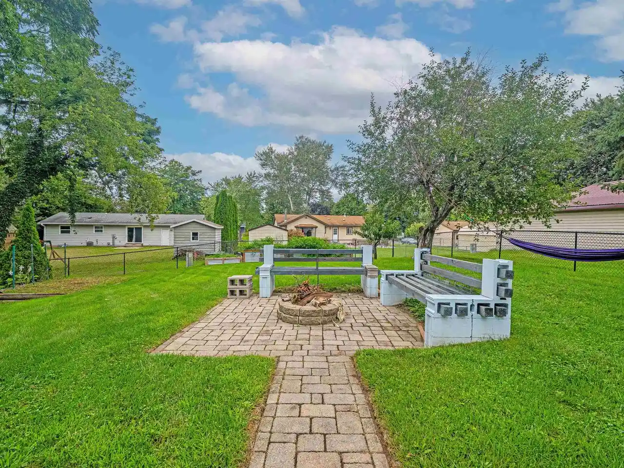 4th image of 215 Church Street Street, Brooklyn, WI 53521 | MLS# 2030541