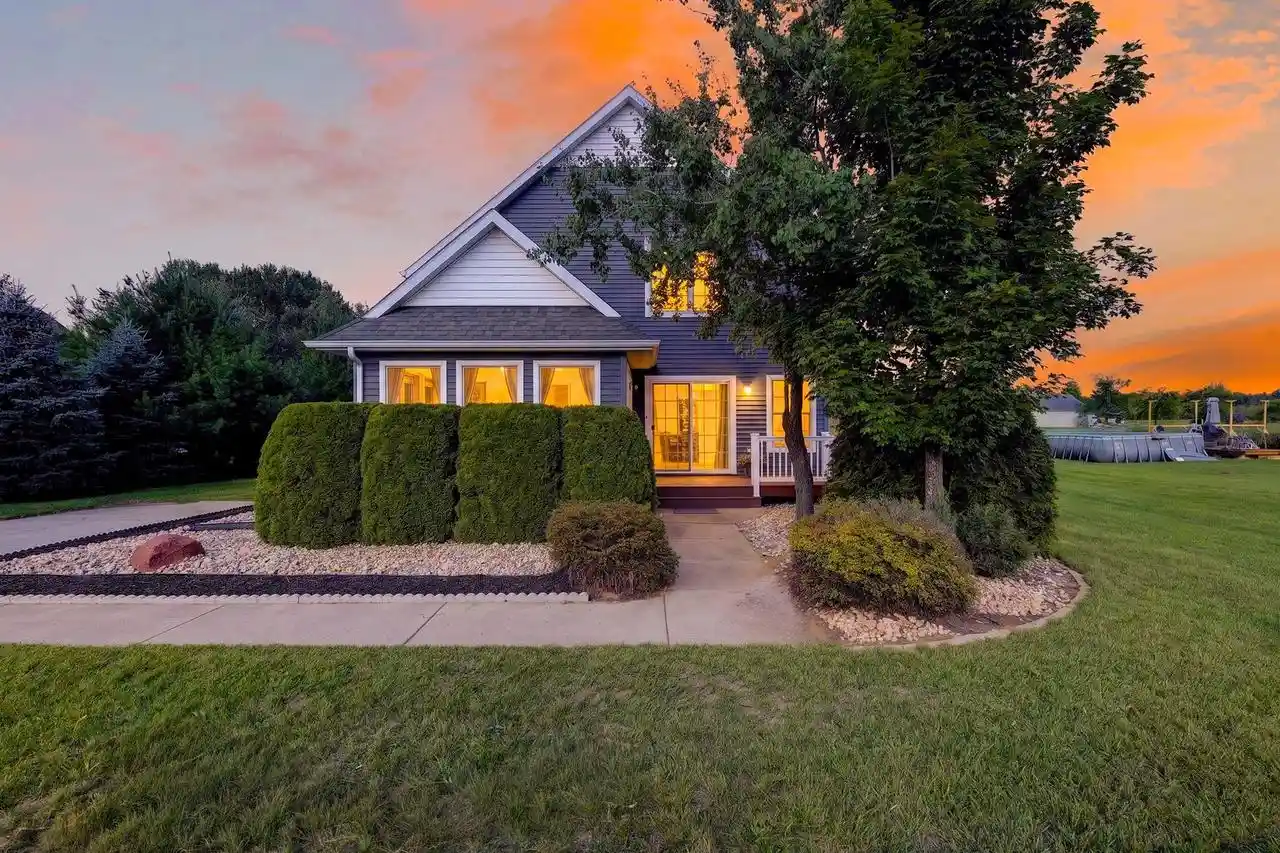 Photo 1 of Single family home for sale at 2587 Dockside Dr Dr, Friendship, WI 53934 | MLS# 2030544 | Listing updated on 2026-09-16