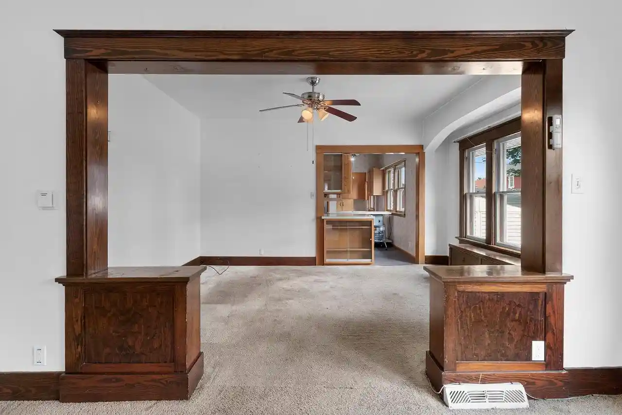 2nd image of 1133 S 20th Street Street, Manitowoc, WI 54220 | MLS# 1976254