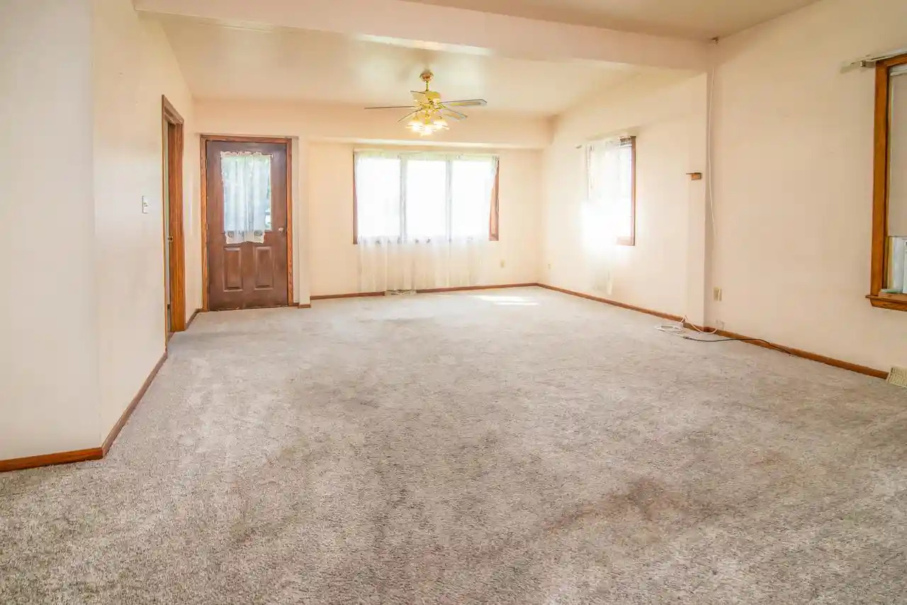 32nd image of 716 Glacier Road Road, Pewaukee, WI 53072 | MLS# 1976260