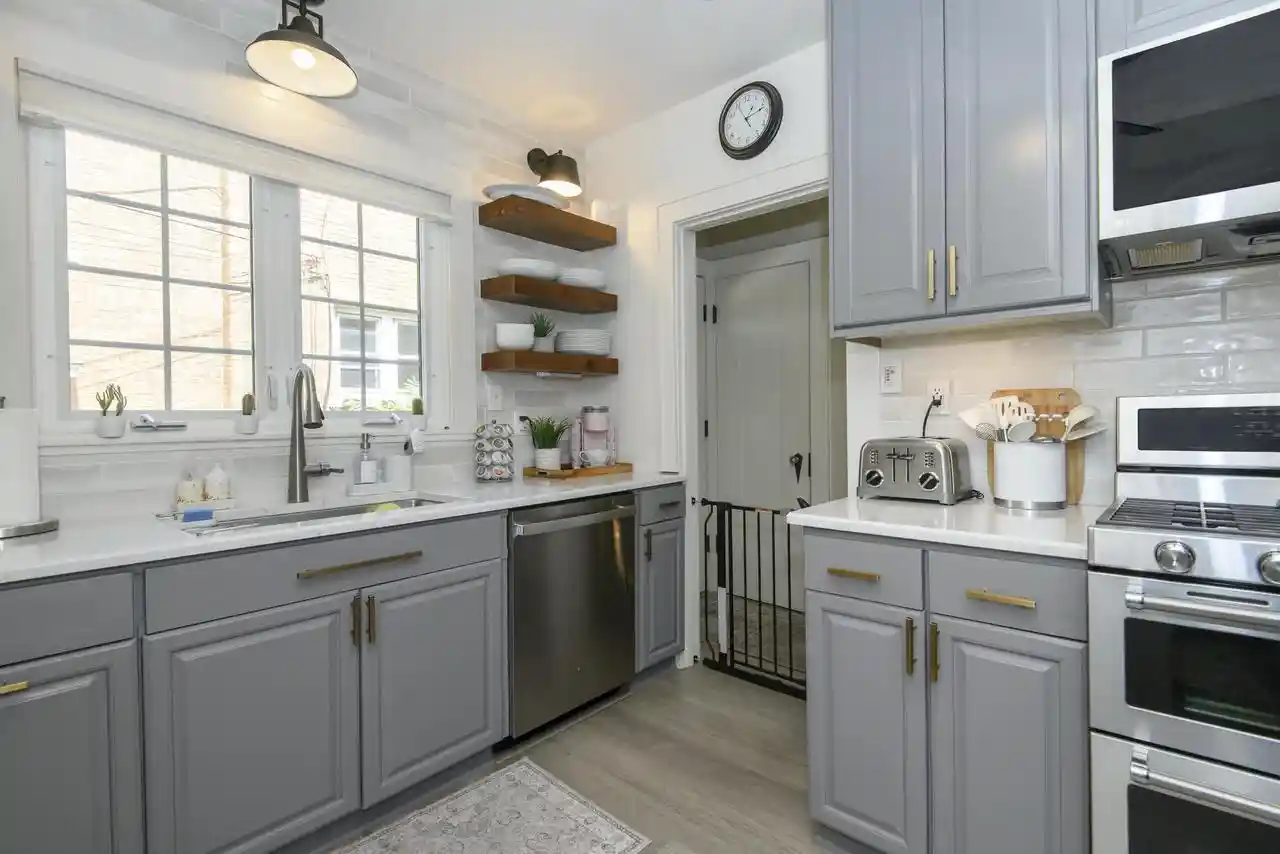 Photo 2 of Condo for sale at 1614 E Kenmore Pl Pl, Shorewood, WI 53211 | MLS# 1976257 | Listing updated on 2026-08-22