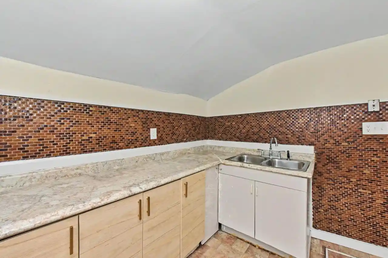 18th image of 2631 N Booth Street Street, Milwaukee, WI 53212 | MLS# 1976275