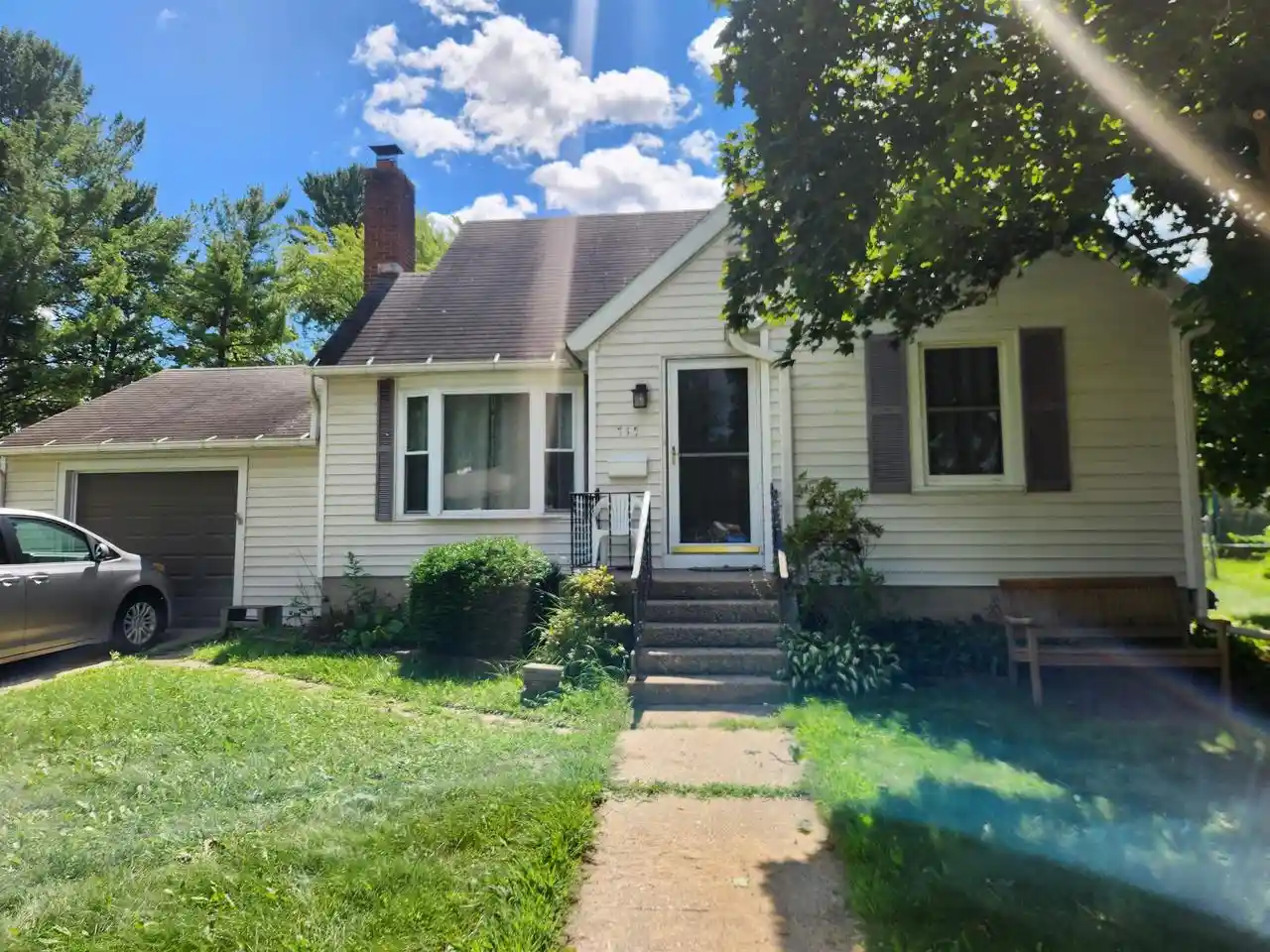 Photo 1 of Single family home for sale at 715 9th Avenue Avenue, Baraboo, WI 53913 | MLS# 2030548 | Listing updated on 2026-09-02
