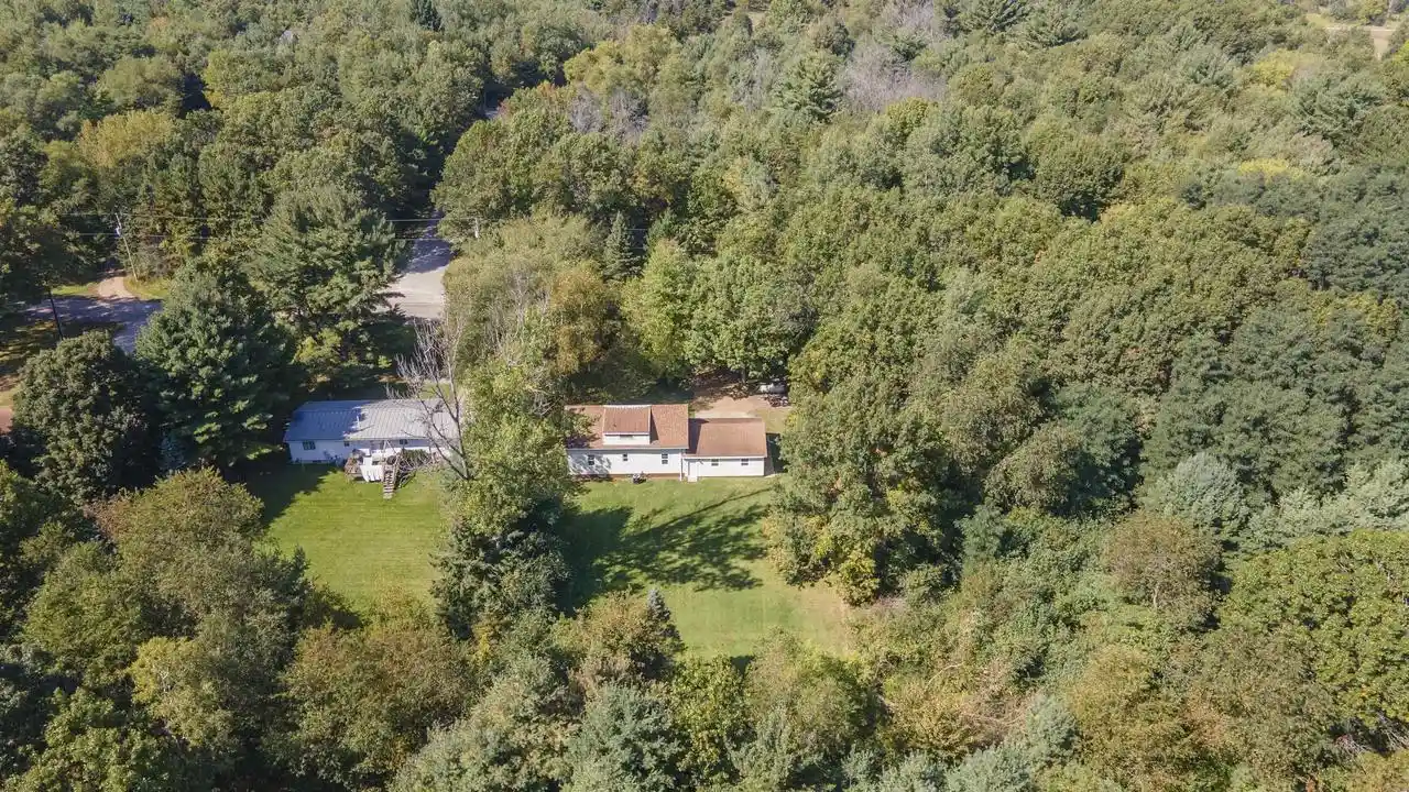Photo 3 of Single family home for sale at E2059 N Westgate Acres Road Road, Waupaca, WI 54981 | MLS# 50331066 | Listing updated on 2026-08-14