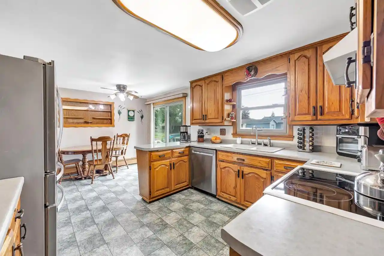 Photo 2 of Single family home for sale at 1857 Bond Street Street, Green Bay, WI 54303 | MLS# 50331058 | Listing updated on 2026-08-18