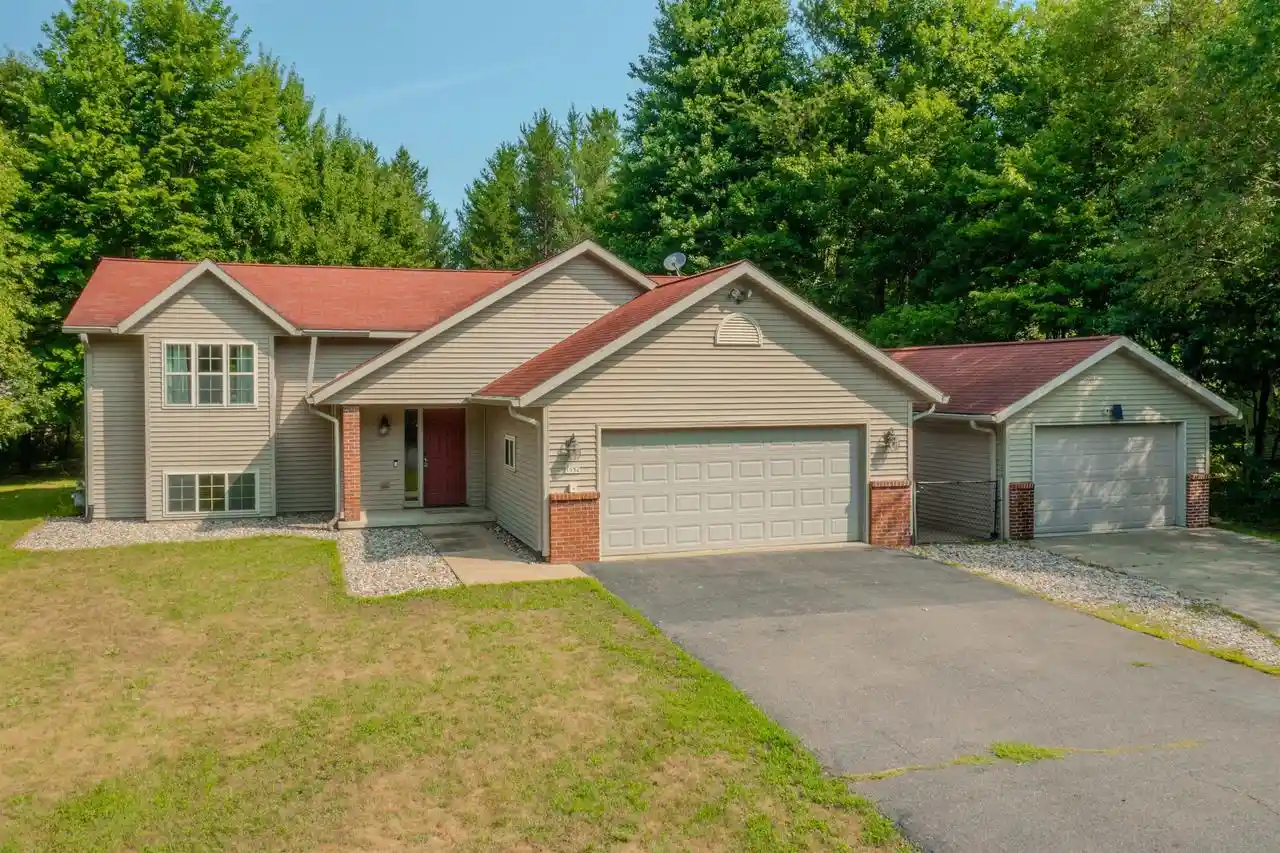 Photo 1 of Single family home for sale at 1934 Forsyth Road Road, Kronenwetter, WI 54455 | MLS# 22603960 | Listing updated on 2026-09-21