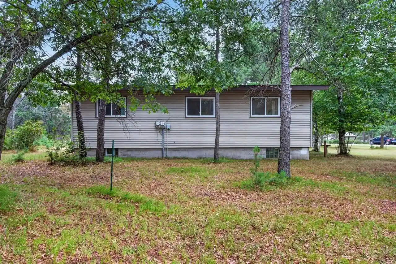 Photo 3 of Single family home for sale at 930 East Court Court #928 East Court, Nekoosa, WI 54457 | MLS# 22603961 | Listing updated on 2026-08-17
