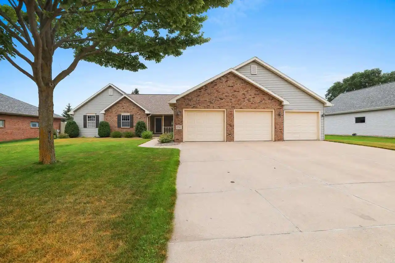 Photo 1 of Single family home for sale at 2767 Englewood Road Road, Green Bay, WI 54311 | MLS# 50331059 | Listing updated on 2026-08-21