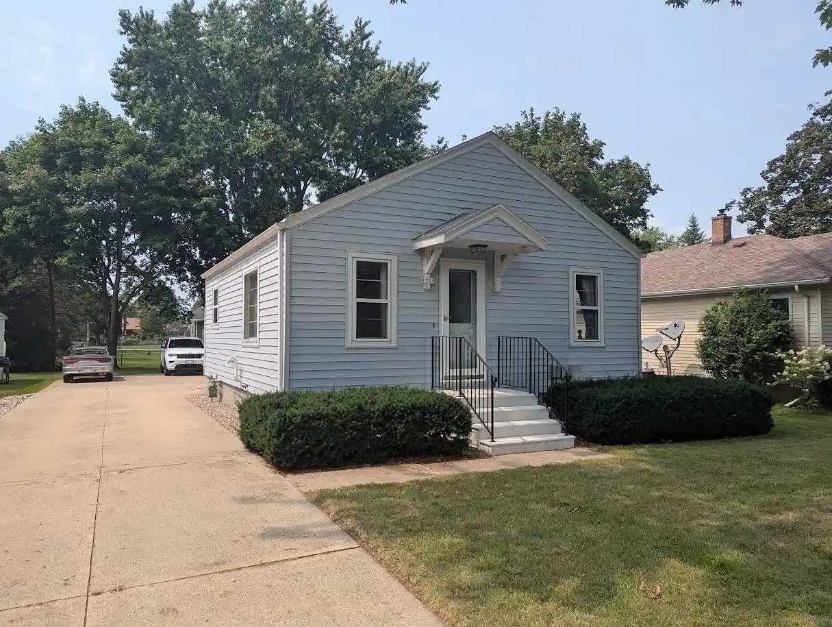 1st image of 1335 Sherrin Street Street, Oshkosh, WI 54904 | MLS# 50331069