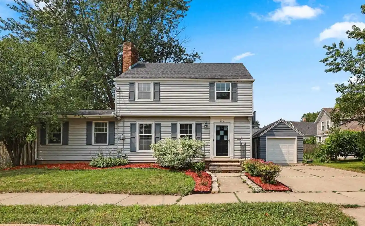 Photo 1 of Single family home for sale at 625 N Story Street Street, Appleton, WI 54914 | MLS# 50331043 | Listing updated on 2026-09-10