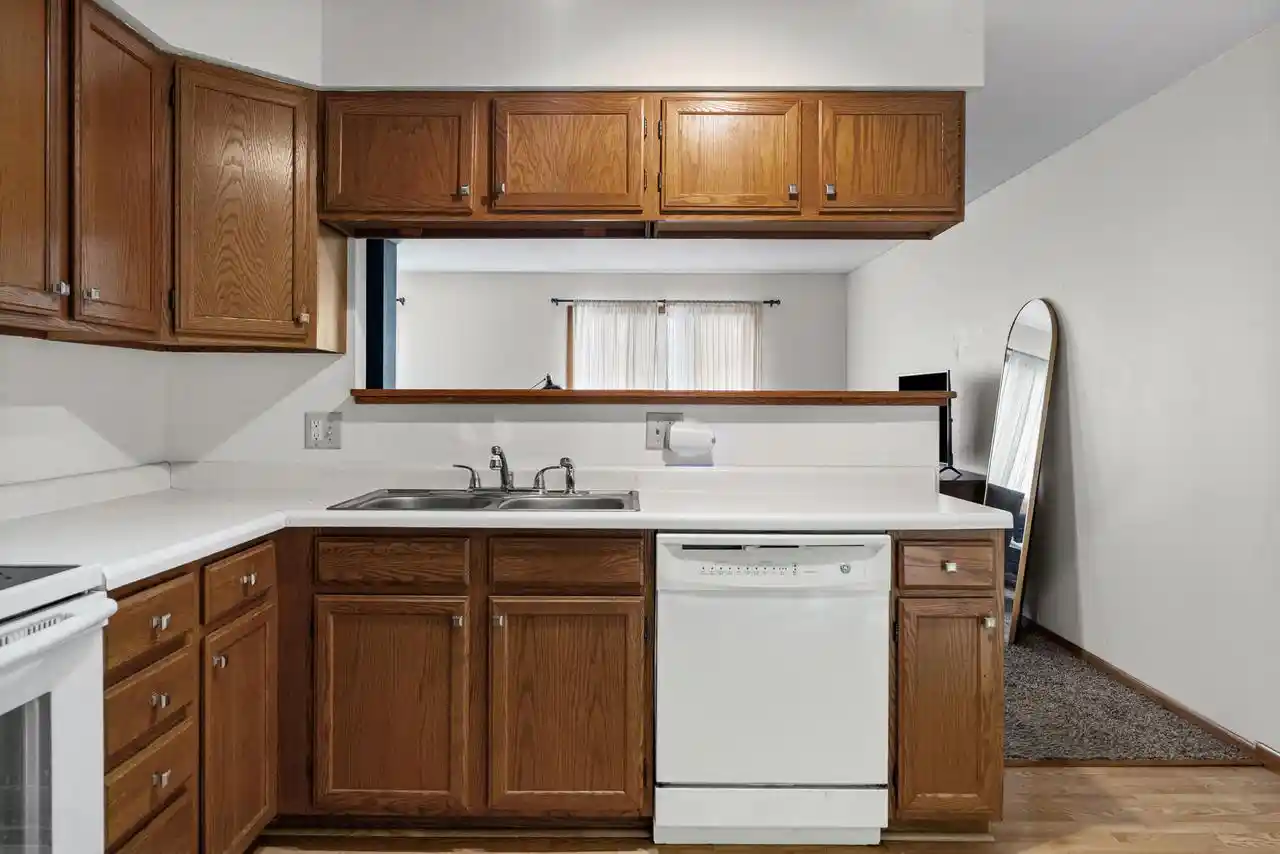 3rd image of 5241 S 33rd St St, La Crosse, WI 54601