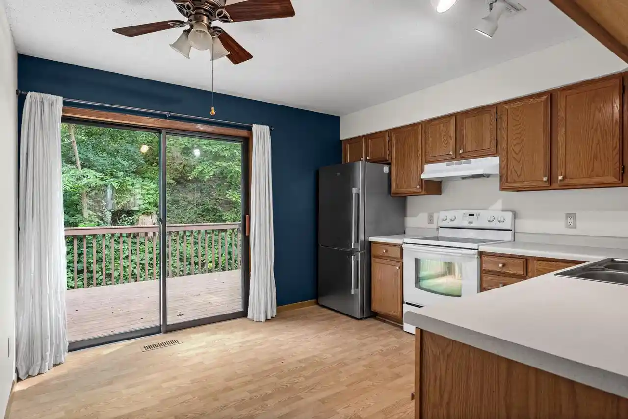 23rd image of 5241 S 33rd Street Street #8, La Crosse, WI 54601 | MLS# 1976289