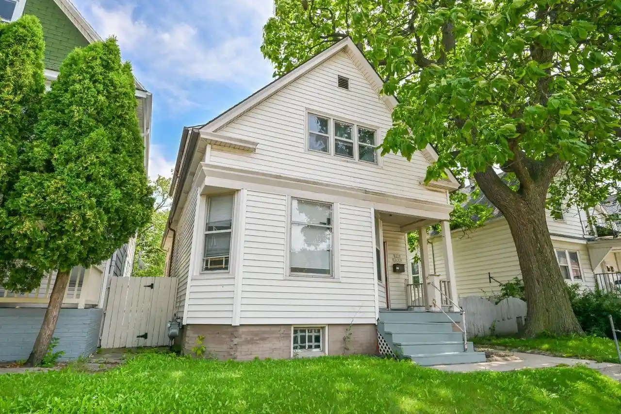 1st image of 1219 W Windlake Avenue Avenue, Milwaukee, WI 53215 | MLS# 1976294