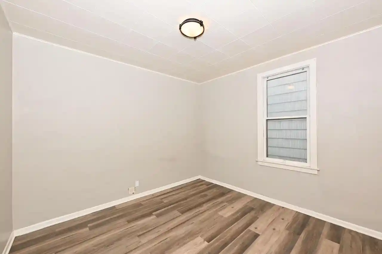 2nd image of 1219 W Windlake Avenue Avenue, Milwaukee, WI 53215 | MLS# 1976294