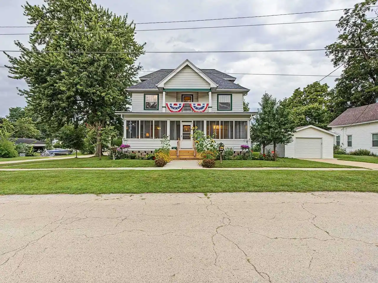 Photo 1 of Single family home for sale at 807 E 3rd Avenue, Brodhead, WI 53520 | MLS# 2030568 | Listing updated on 2026-10-02