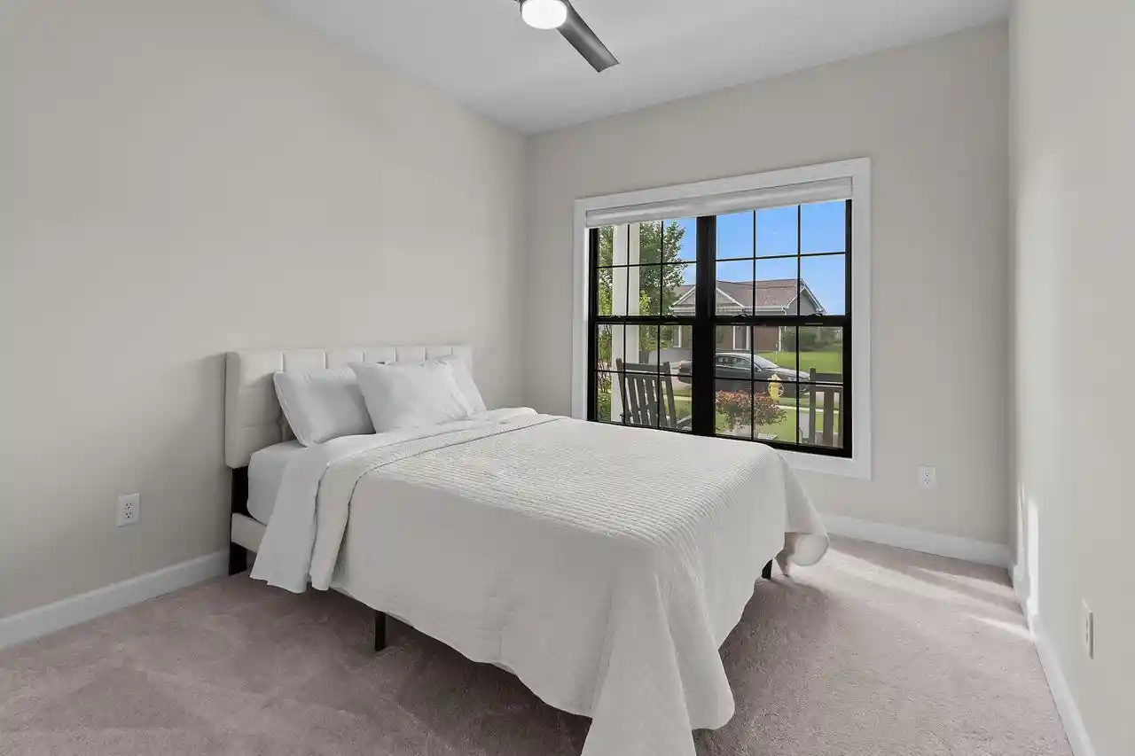 Photo 3 of Sale Pending at 555 N Boulder Ridge Dr Dr, Lake Geneva, WI 53147 | MLS# 1976298 | Listing updated on 2026-09-17