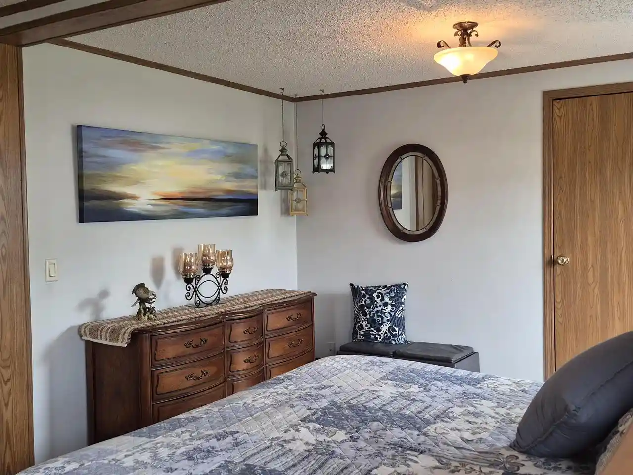 2nd image of 512 Harbor Heights Dr Dr, Waterford, WI 53185 | MLS# 1976295