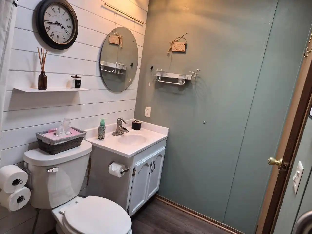 Photo 4 of Single family home for sale at 512 Harbor Heights Dr Dr, Waterford, WI 53185 | MLS# 1976295 | Listing updated on 2026-09-25