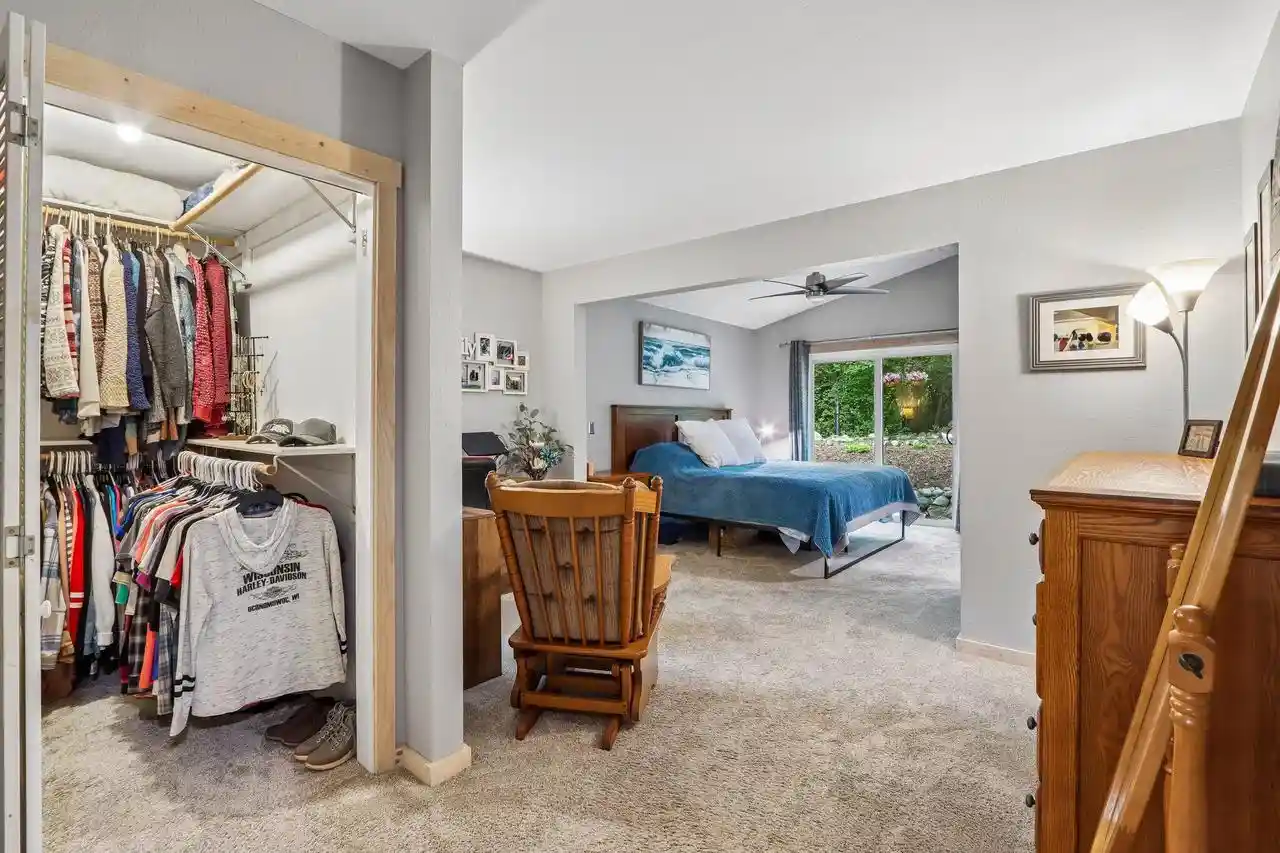5th image of 424 Hartwood Lane Lane, Hartland, WI 53029 | MLS# 1976302