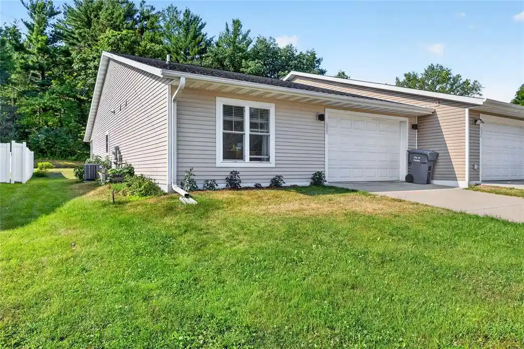 Photo 3 of Single family home for sale at 520 Ridgeway Avenue Avenue, Chetek, WI 54728 | MLS# 1604221 | Listing updated on 2026-08-14