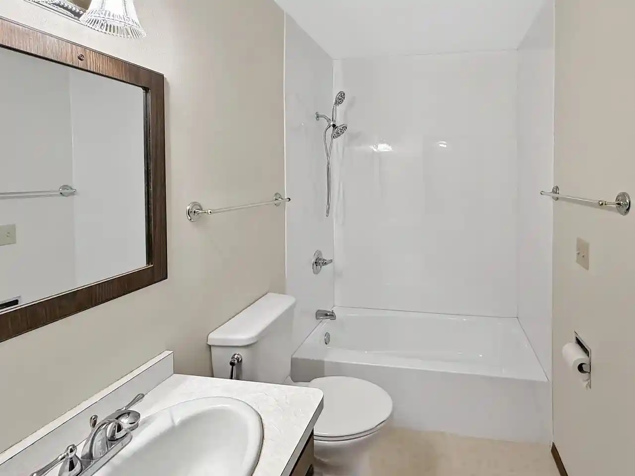 Photo 3 of Single family home for sale at 130 Barton Road Road, Oshkosh, WI 54904 | MLS# 50331037 | Listing updated on 2026-10-05