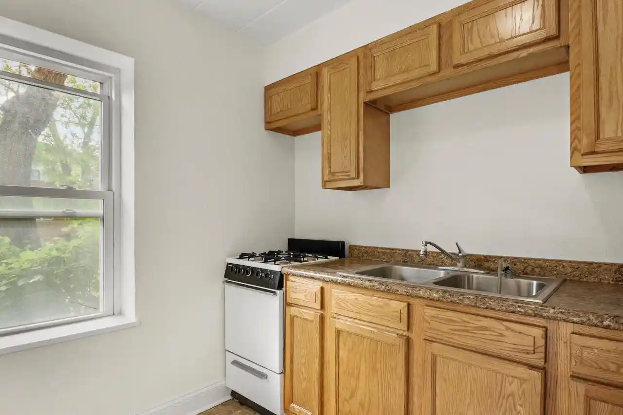 5th image of 35 Sherman Ter Ter, Madison, WI 53704