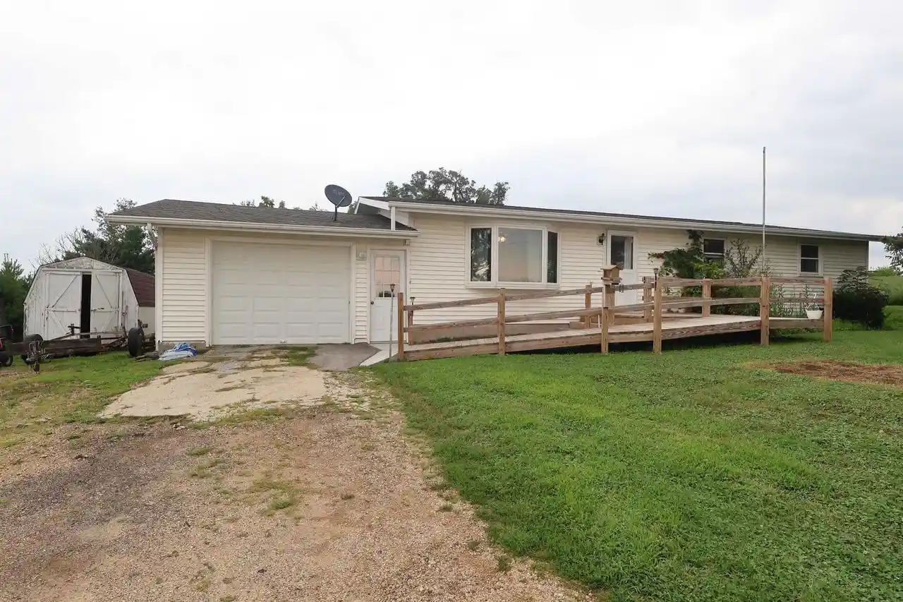 1st image of 9158 Hwy 81, Bloomington, WI 53804 | MLS# 2030585