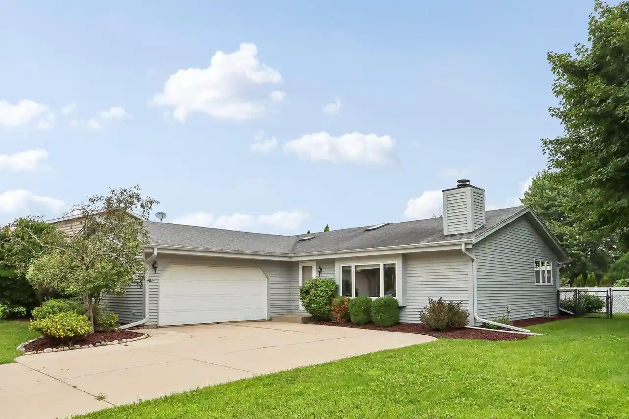 1st image of 7716 S 83rd Street Street, Franklin, WI 53132 | MLS# 1976324