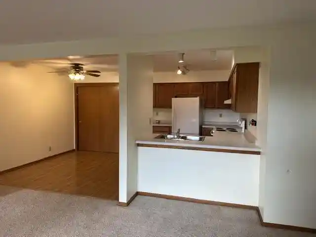 17th image of 827 Quinlan Dr Dr #C, Pewaukee, WI 53072 | MLS# 1976332