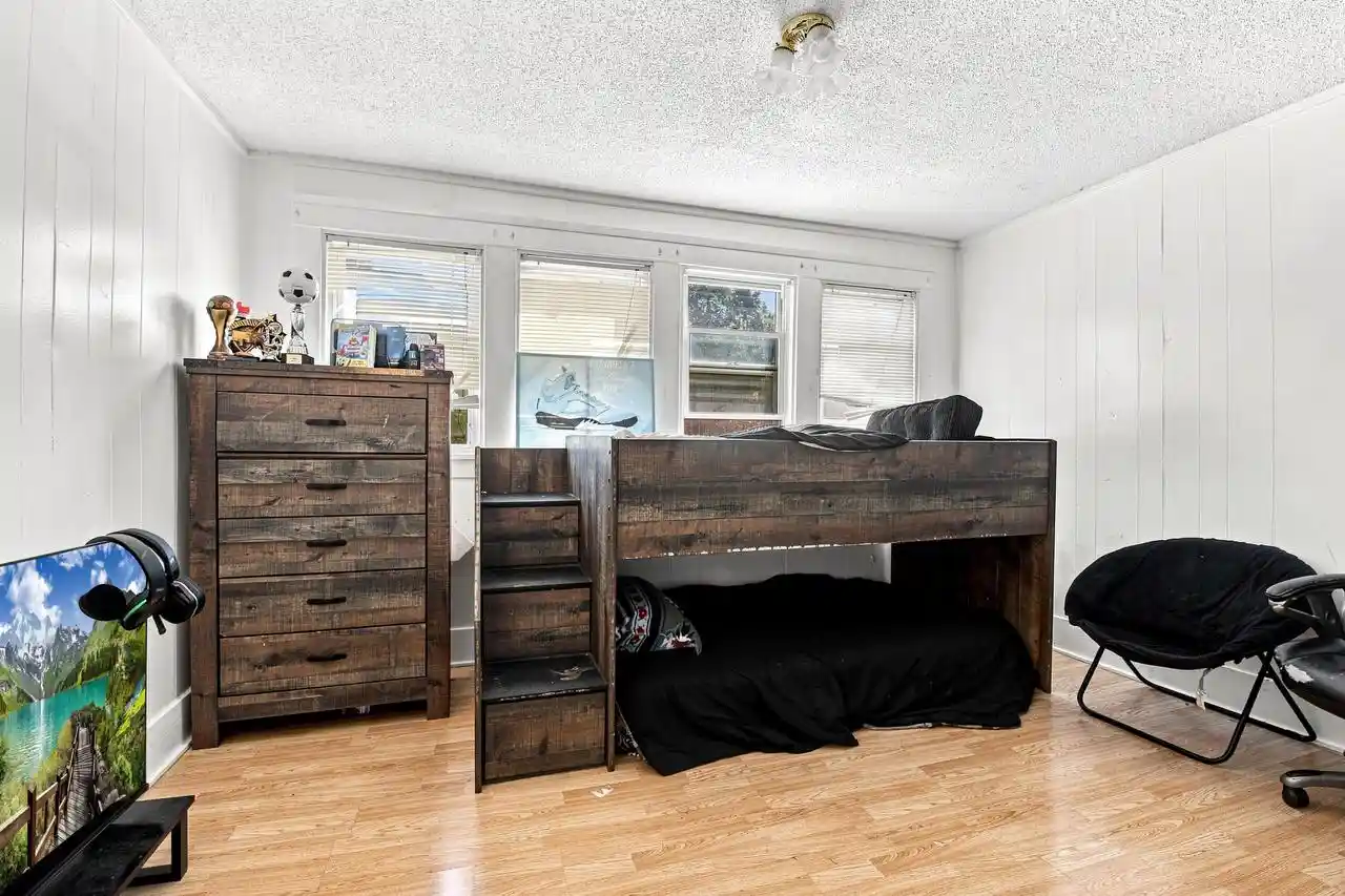 Photo 3 of Single family home for sale at 1300 Marquette St, Racine, WI 53404 | MLS# 1976340 | Listing updated on 2026-09-19