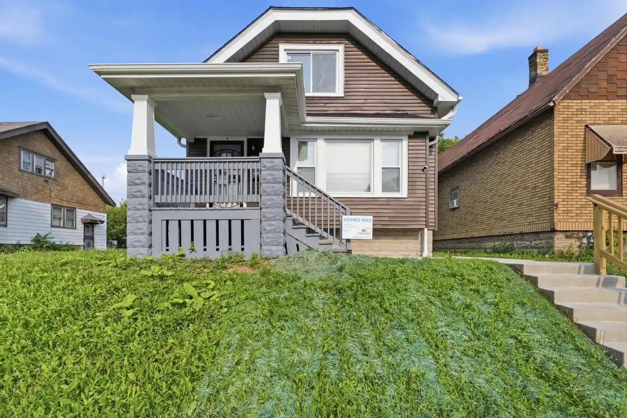 Photo 1 of Single family home for sale at 2920 N 27th Street Street, Milwaukee, WI 53210 | MLS# 1976347 | Listing updated on 2026-09-03