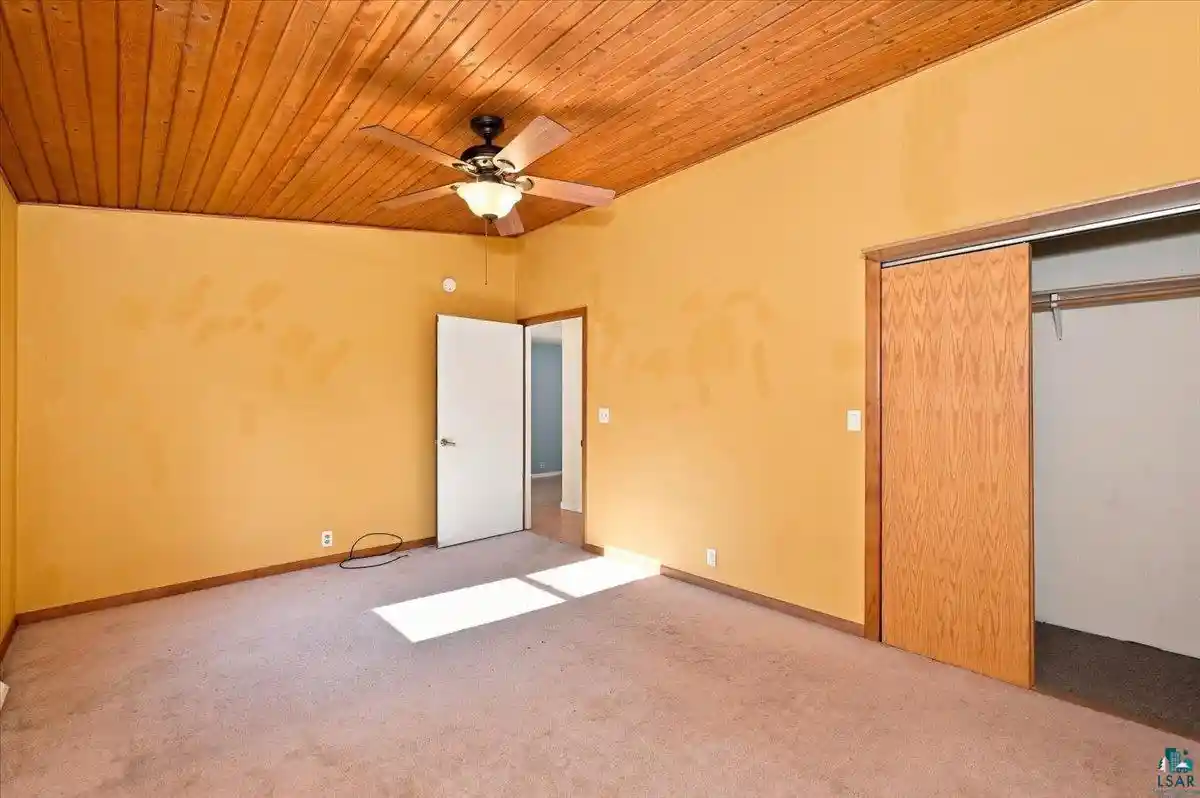2nd image of 2009 Washington Ave Ave, Superior, WI 54880 | MLS# 6127297