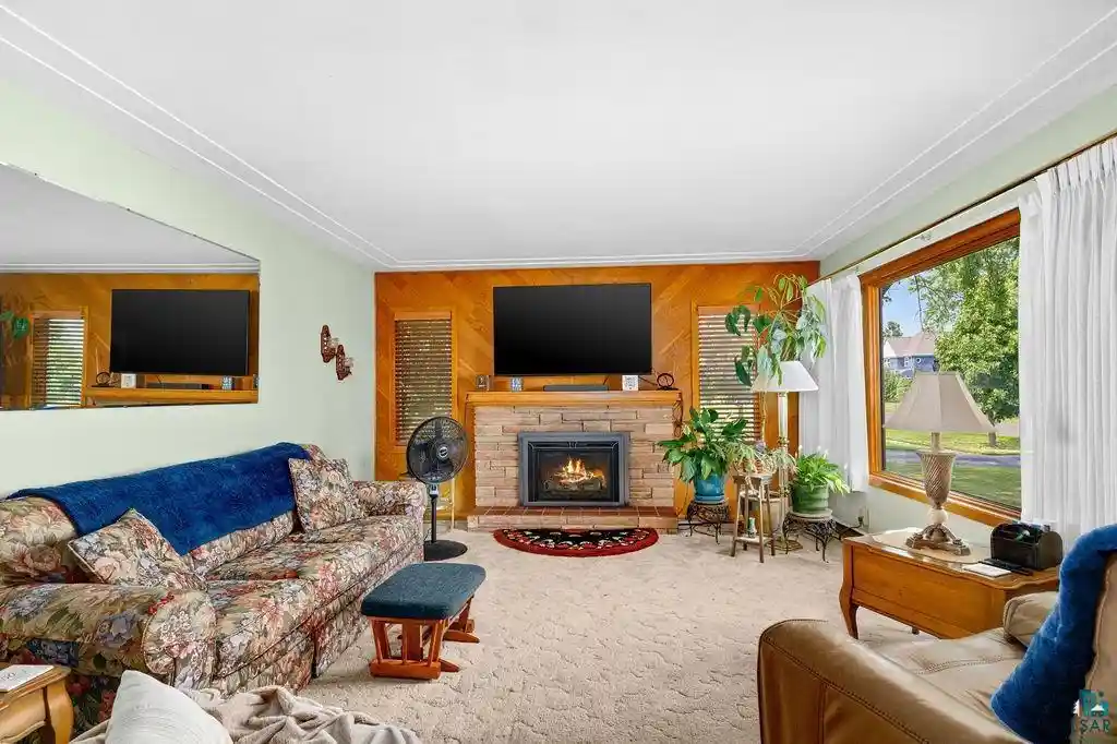 Photo 3 of Sale Pending at 1724 E 3rd St St, Superior, WI 54880 | MLS# 6127299 | Listing updated on 2026-09-09