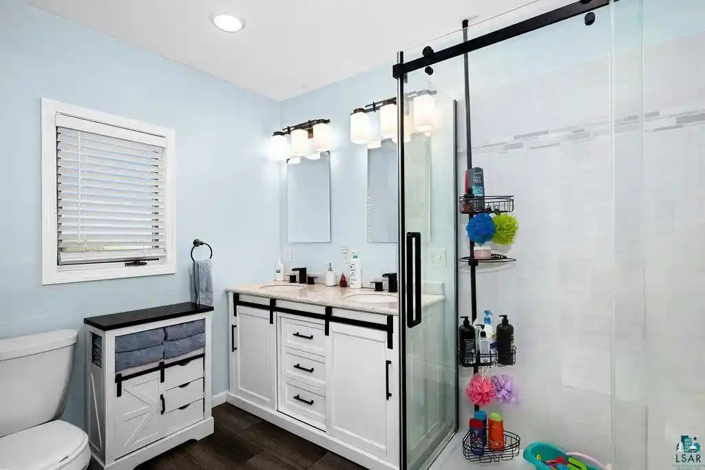 Photo 4 of Single family home for sale at 1701 E 3Rd St St, Superior, WI 54880 | MLS# 6127329 | Listing updated on 2026-10-05