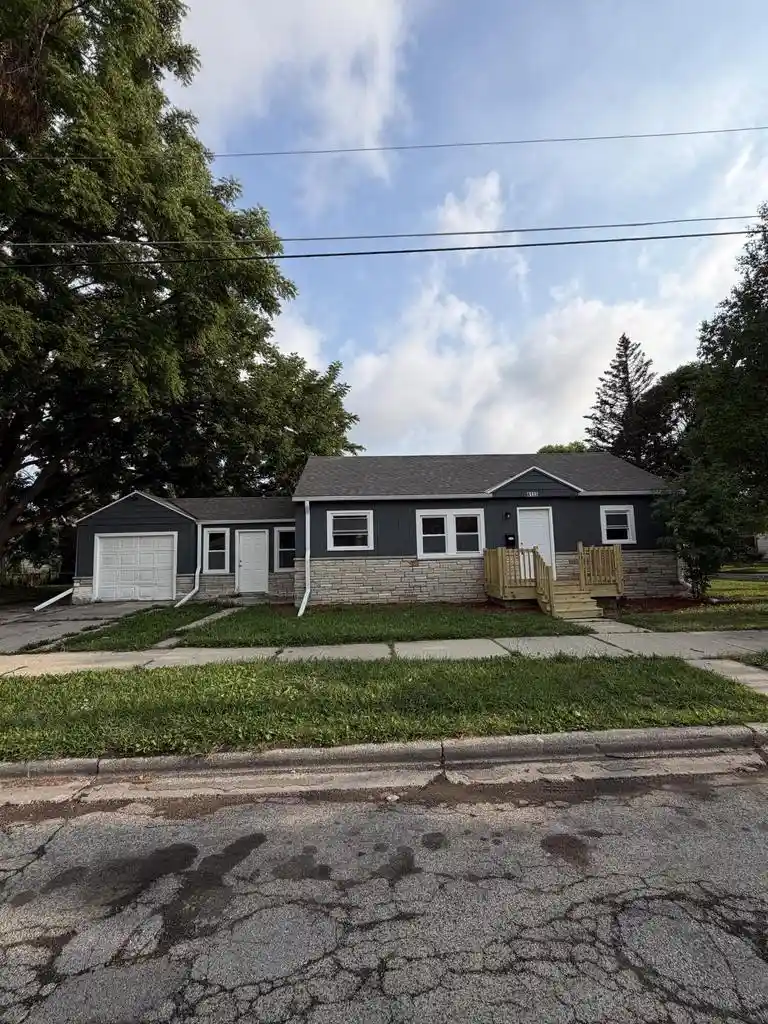 1st image of 4135 W Lancaster Avenue Avenue, Milwaukee, WI 53209 | MLS# 1976353