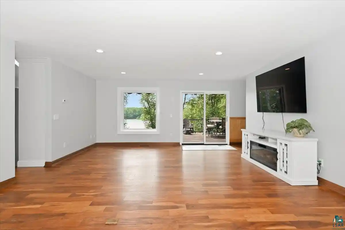 Photo 3 of Sale Pending at 16 Heron Pl Pl, Superior, WI 54880 | MLS# 6127363 | Listing updated on 2026-08-19