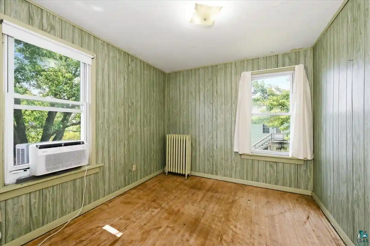 3rd image of 814 N 20Th St St, Superior, WI 54880 | MLS# 6127385