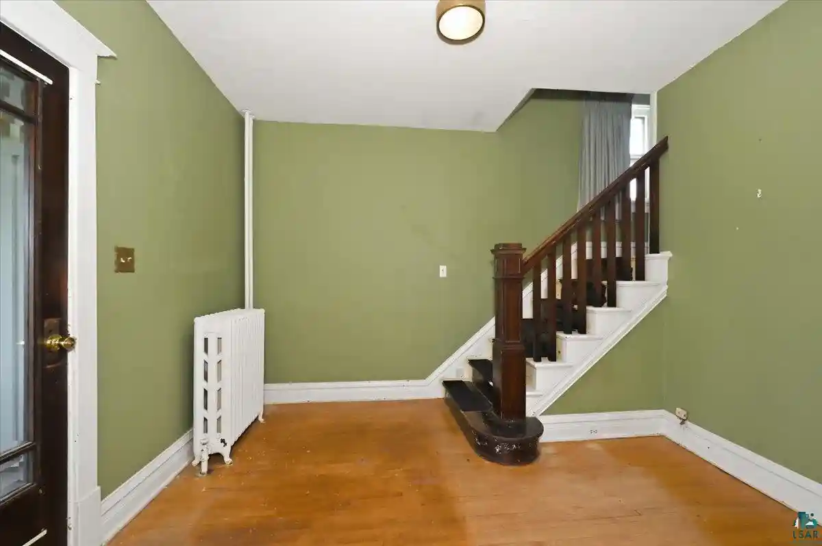 33rd image of 814 N 20th St St, Superior, WI 54880 | MLS# 6127385