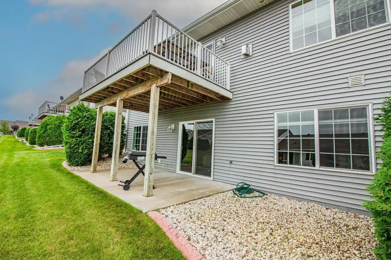 5th image of 1246 Fieldstone Dr Dr #2, Hartford, WI 53027 | MLS# 1976360