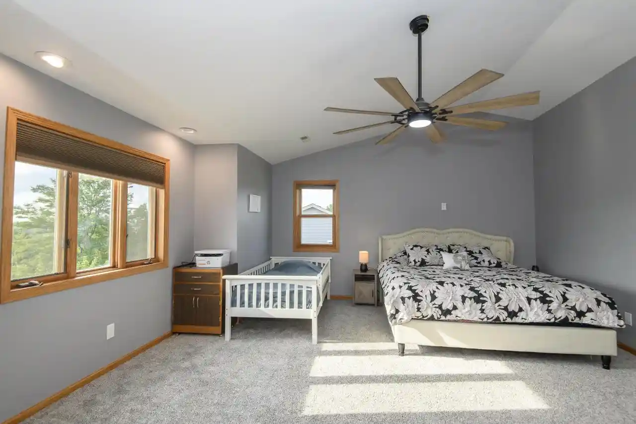 5th image of 1497 Sunnyridge Road Road, Pewaukee, WI 53072 | MLS# 1976366