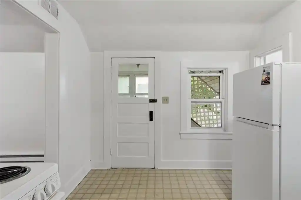 4th image of 34 Cliff St St, Chippewa Falls, WI 54729