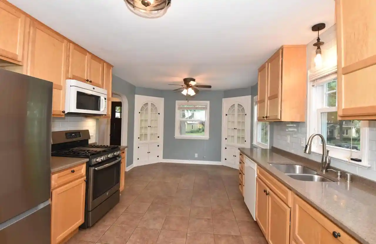 28th image of 508 N 67th Street Street, Milwaukee, WI 53213 | MLS# 1976371