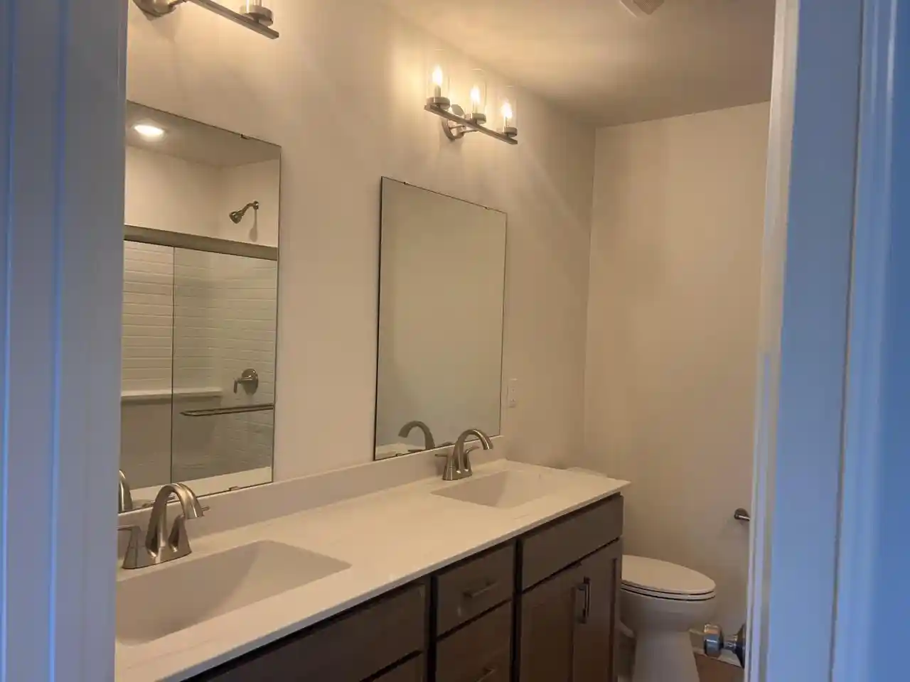 Photo 4 of Single family home for sale at 1743 Palmer Court Court, Hartford, WI 53027 | MLS# 1976374 | Listing updated on 2026-10-01