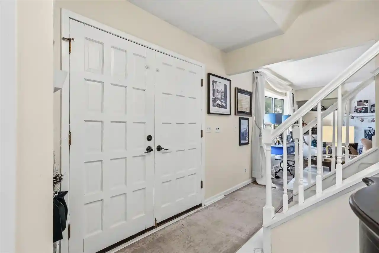 4th image of 11145 N Riverland Court Court, Mequon, WI 53092 | MLS# 1976383